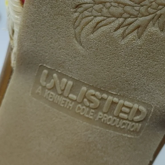 Kenneth Cole Multi-Coloured Heels - Picture 3 of 13